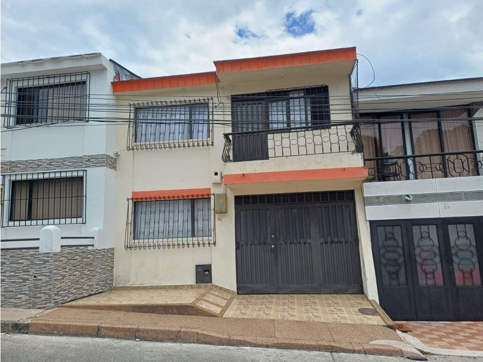 Casa en venta Risaralda Pereira Los Corales 130 m2 Habitaciones 5 Baños 2 Garajes 1 Precio $430000000