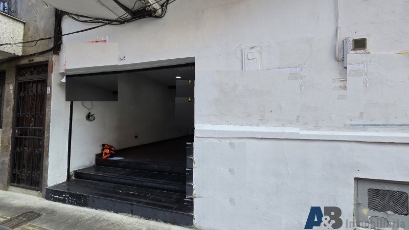 Local en arriendo Antioquia Envigado Trianon 40 m2 Habitaciones 0 Baños 1 Garajes 0 Precio $3200000