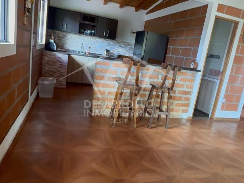 Casa en arriendo Antioquia Rionegro Centro 160 m2 Habitaciones 5 Baños 2 Garajes 0 Precio $3800000