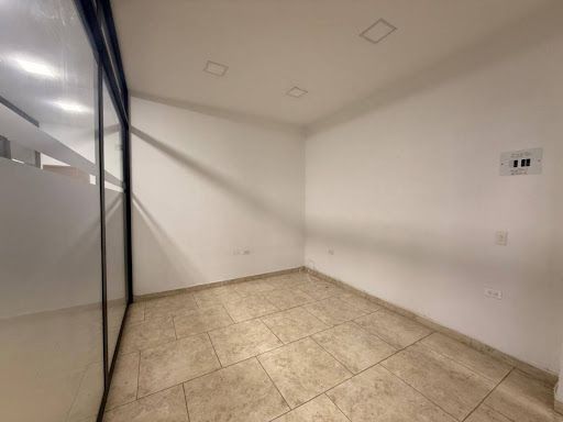 Local en arriendo Antioquia La Estrella Centro 10 m2 Habitaciones 0 Baños 1 Garajes 0 Precio $900000