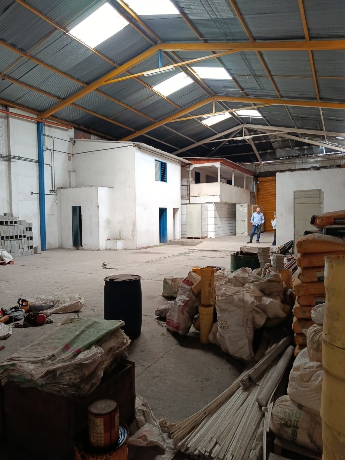 Bodega en venta Valle Del Cauca Cali San Nicolás 300 m2 Habitaciones 0 Baños 2 Garajes 2 Precio $1670000000