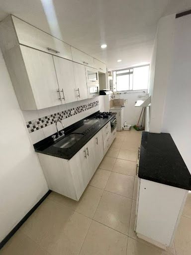 Apartamento en arriendo Antioquia Medellín Santa Rosa De Lima 80 m2 Habitaciones 3 Baños 2 Garajes 1 Precio $2900000