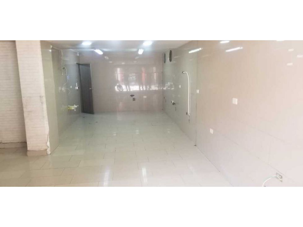 Local en arriendo Antioquia Medellín San Bernardo 50 m2 Habitaciones 0 Baños 2 Garajes 0 Precio $4500000