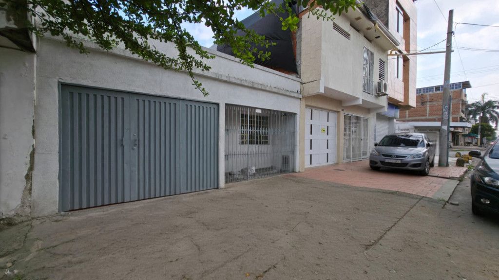 Bodega en arriendo Valle Del Cauca Cali Santa Elena 200 m2 Habitaciones 0 Baños 1 Garajes 1 Precio $2500000