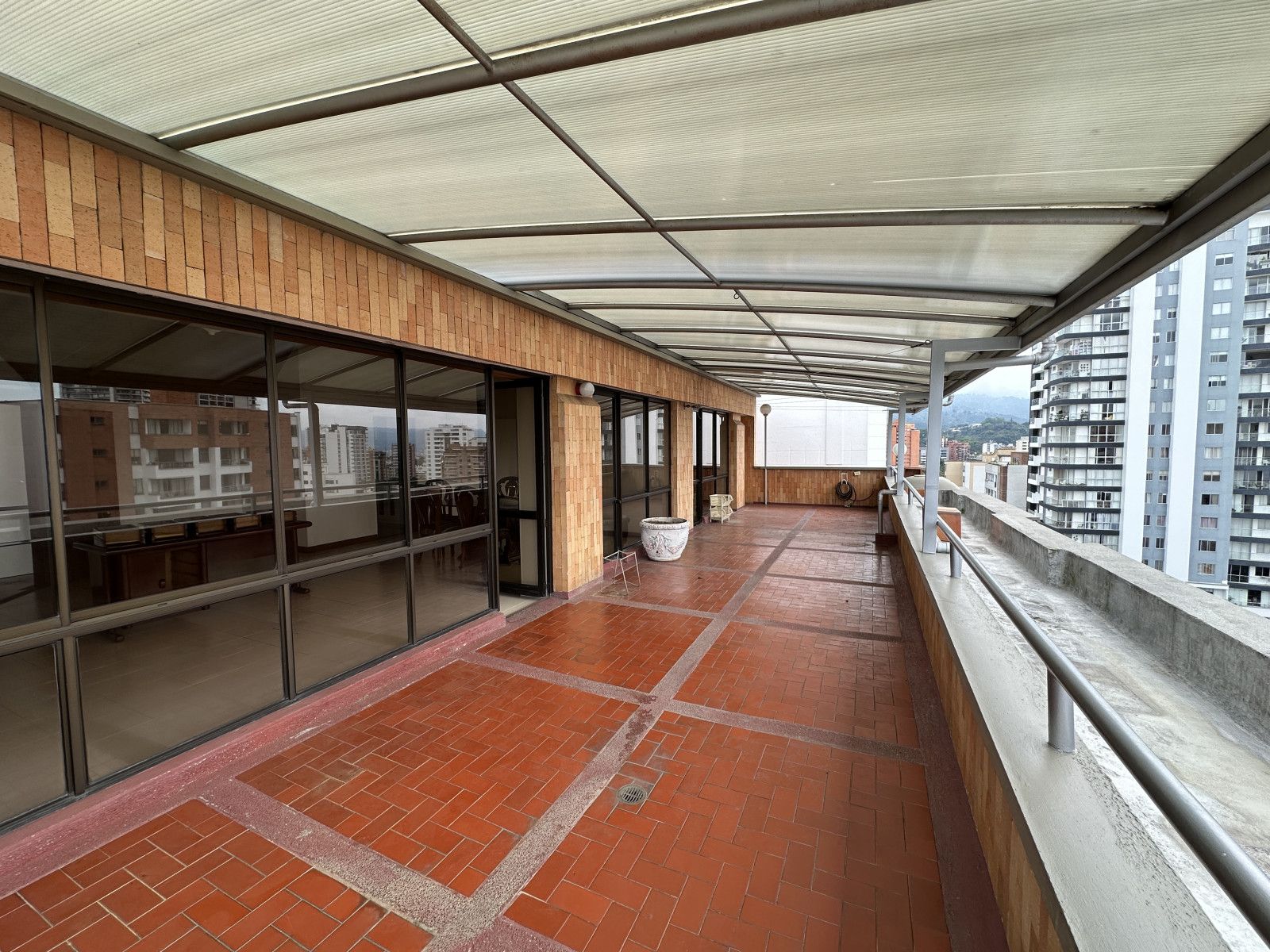 Apartamento en venta Santander Bucaramanga Sotomayor 229 m2 Habitaciones 4 Baños 4 Garajes 2 Precio $690000000
