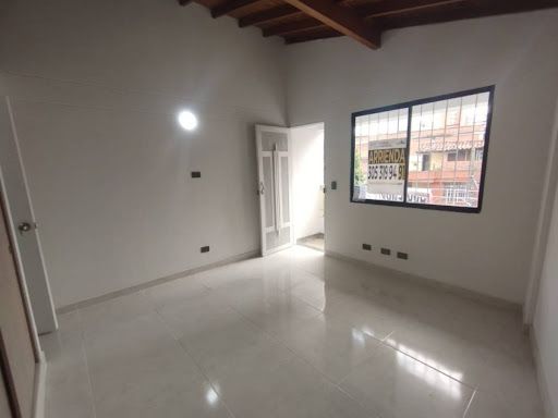 Apartamento en arriendo Antioquia Medellín Lorena 65 m2 Habitaciones 2 Baños 1 Garajes 0 Precio $2000000