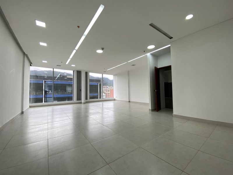 Consultorio en arriendo Cundinamarca Bogotá Antiguo Country 53 m2 Habitaciones 0 Baños 1 Garajes 2 Precio $5435118