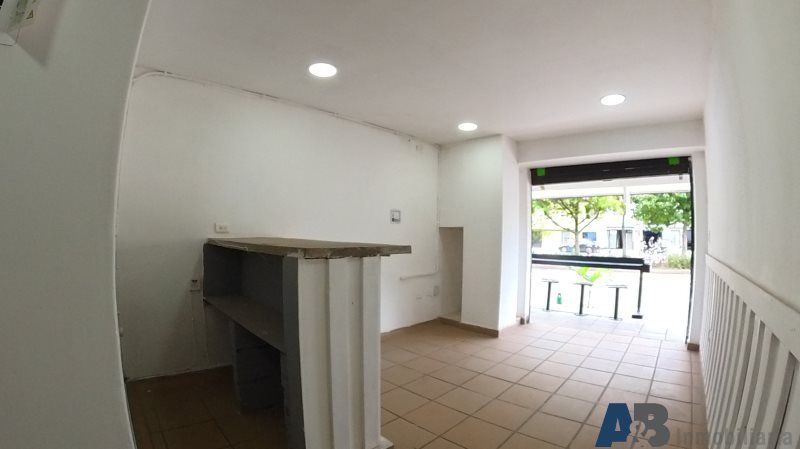 Local en arriendo Antioquia Medellín Rosales 30 m2 Habitaciones 0 Baños 1 Garajes 0 Precio $2000000