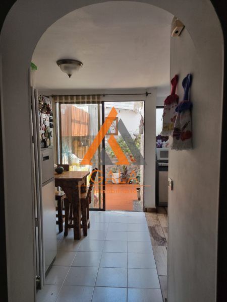 Casa en venta Antioquia Envigado Zona Centro 120 m2 Habitaciones 4 Baños 3 Garajes 2 Precio $750000000