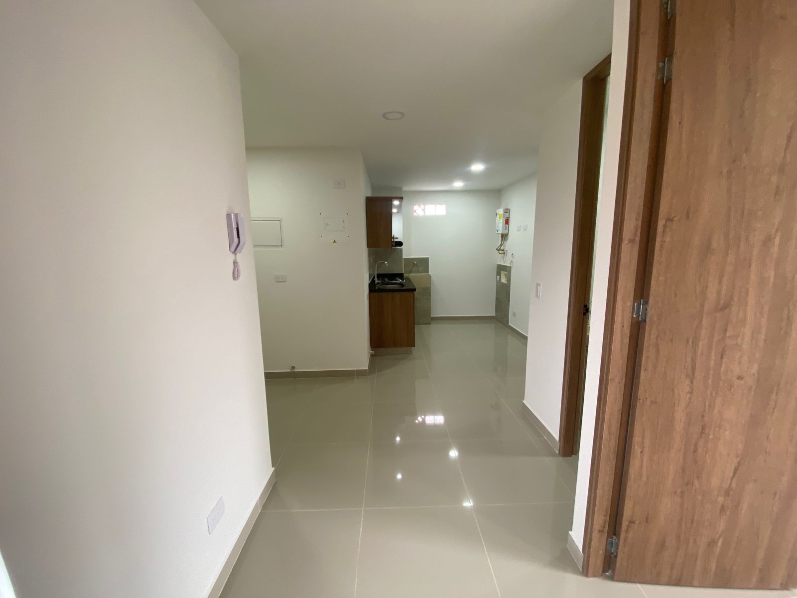 Apartamento en arriendo Antioquia Medellín Florida Nueva 40 m2 Habitaciones 2 Baños 1 Garajes 0 Precio $2300000