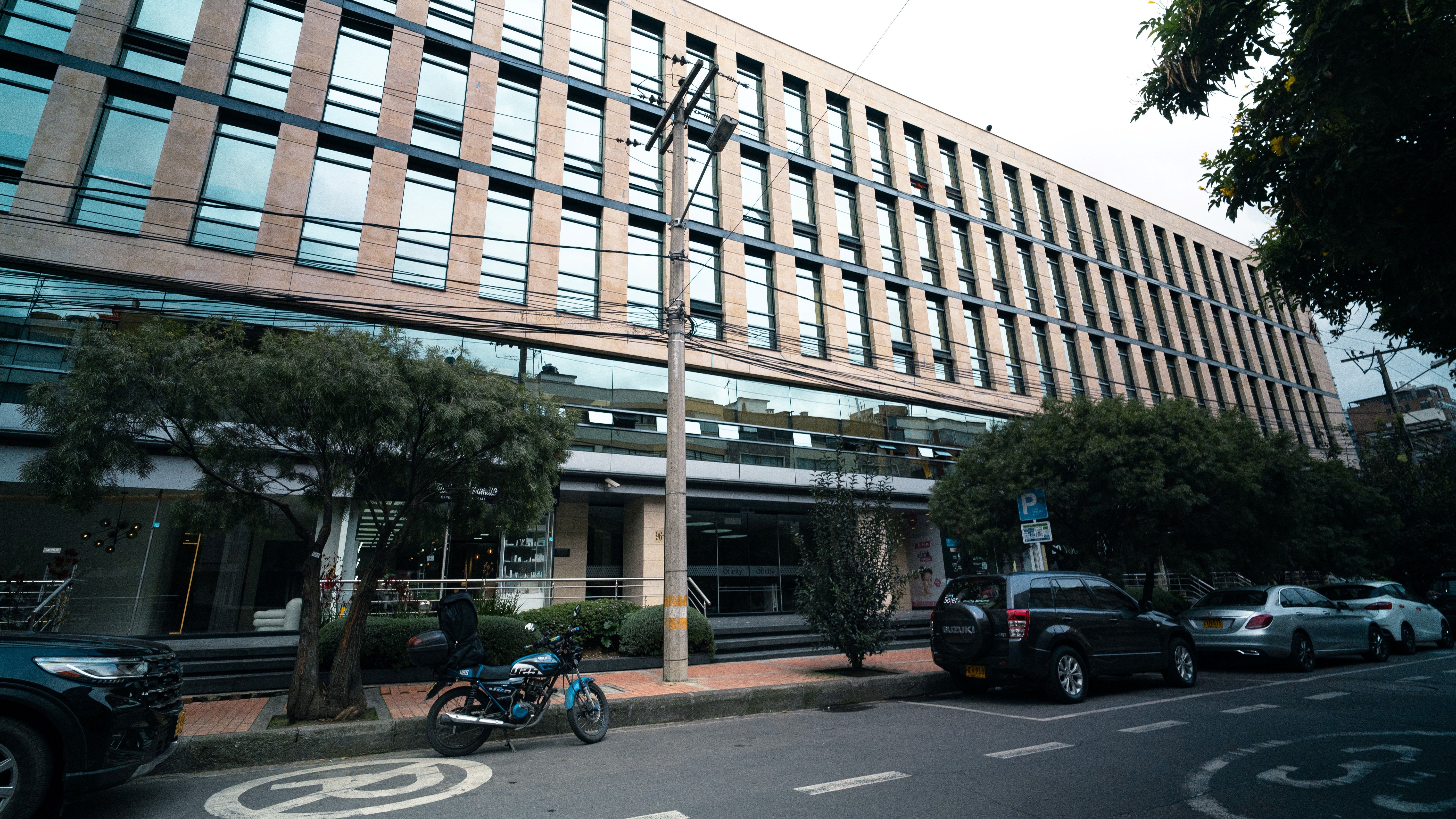 Oficina en arriendo Cundinamarca Bogotá Chapinero Central 500 m2 Habitaciones 0 Baños 5 Garajes 6 Precio $49052000