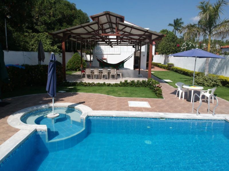 Casa en venta Cundinamarca Ricaurte Ricaurte 120 m2 Habitaciones 3 Baños 3 Garajes 6 Precio $1400000000