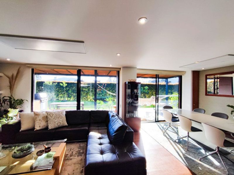 Casa en venta Cundinamarca La Calera Centro 260 m2 Habitaciones 3 Baños 5 Garajes 4 Precio $1700000000