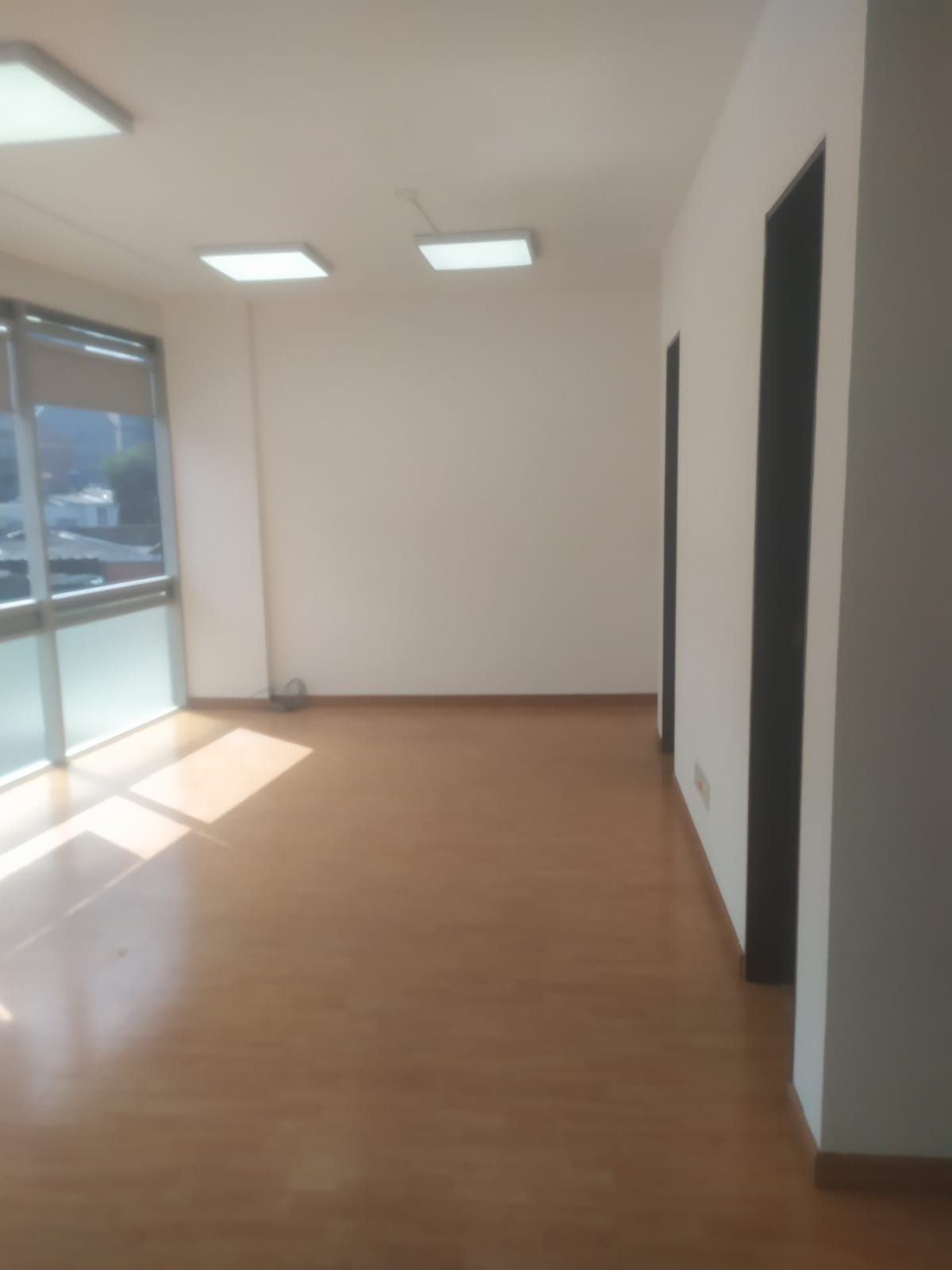Oficina en arriendo o venta Cundinamarca Bogotá Santa Barbara Oriental 50 m2 Habitaciones 0 Baños 1 Garajes 1 Precio venta $600000000 Precio arriendo $2000000