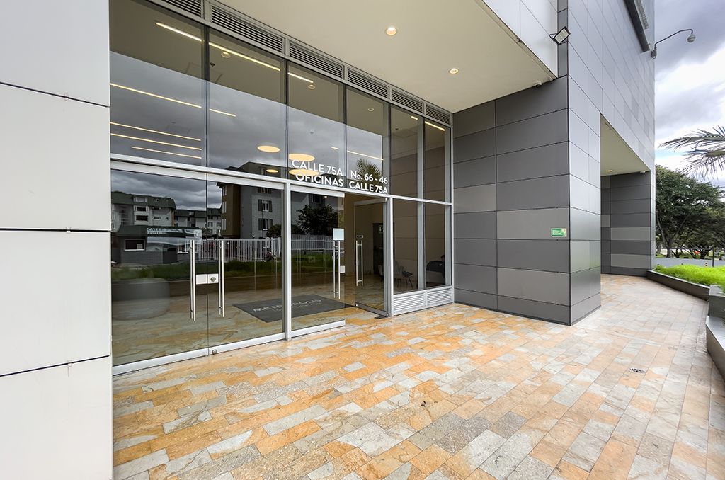 Inmuebles en Remate Oficina en venta Cundinamarca Bogotá Metrópolis 117 m2 Habitaciones 0 Baños 1 Garajes 0 Precio $1247000000