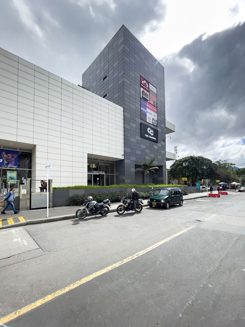 Inmuebles en Remate Oficina en venta Cundinamarca Bogotá Cr Valverde 127 m2 Habitaciones 0 Baños 1 Garajes 0 Precio $1362000000