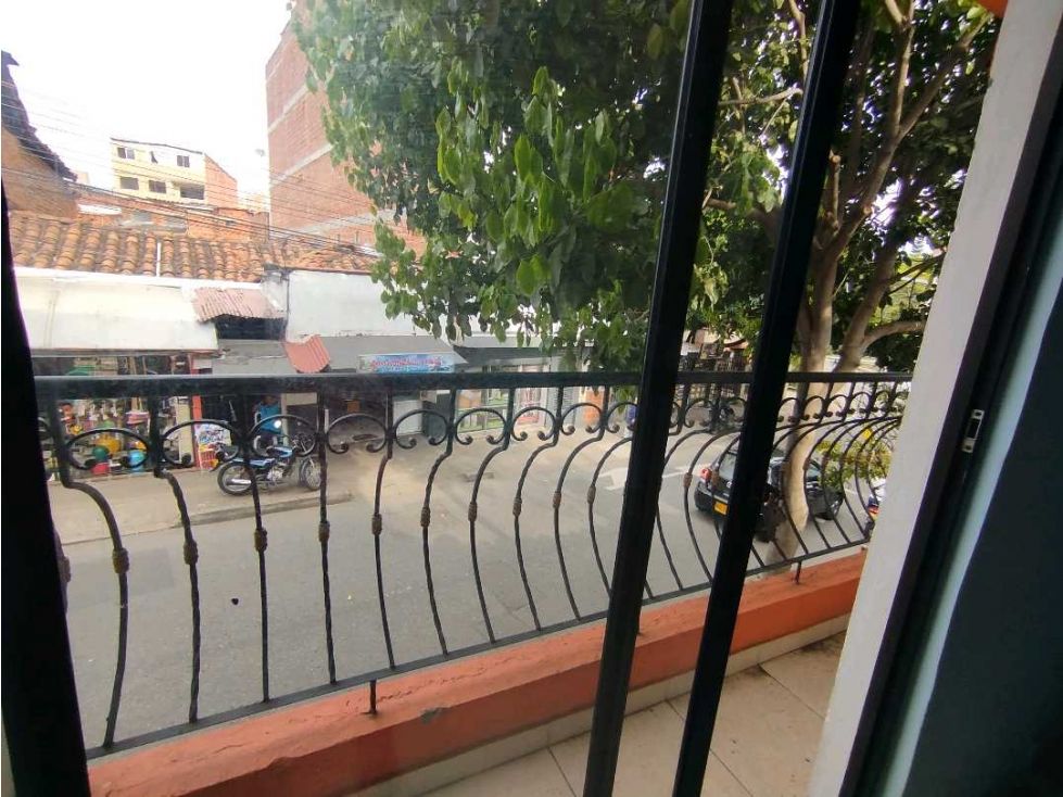 Apartaestudio en arriendo Antioquia Medellín Los Alpes 40 m2 Habitaciones 1 Baños 1 Garajes 0 Precio $1300000