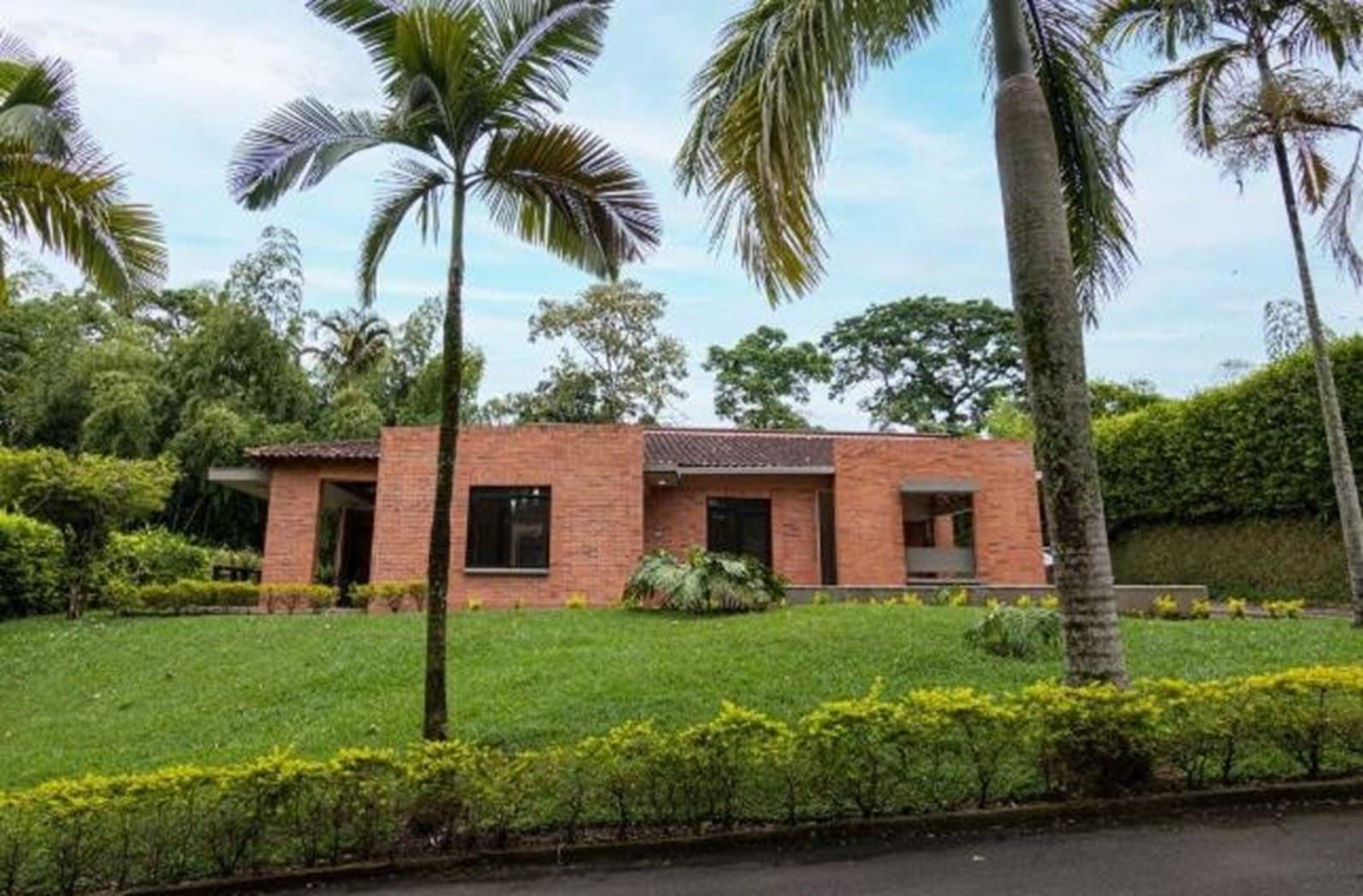Casa Campestre en arriendo Risaralda Pereira Pereira 234 m2 Habitaciones 3 Baños 4 Garajes 2 Precio $6800000
