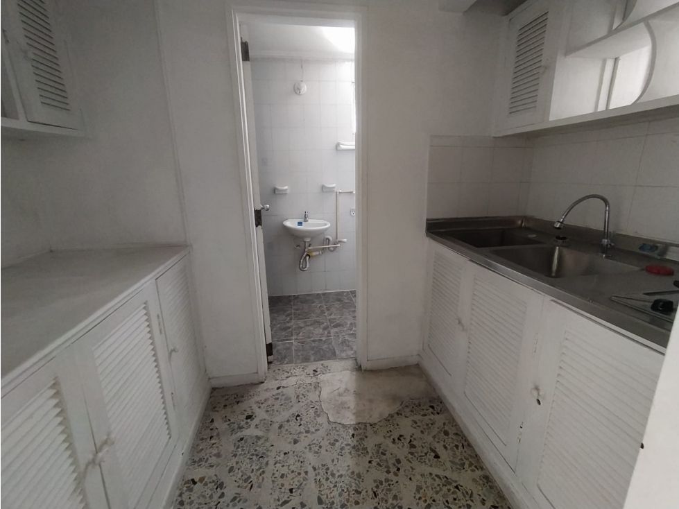 Oficina en arriendo Antioquia Medellín Suramericana 20 m2 Habitaciones 0 Baños 1 Garajes 0 Precio $1800000