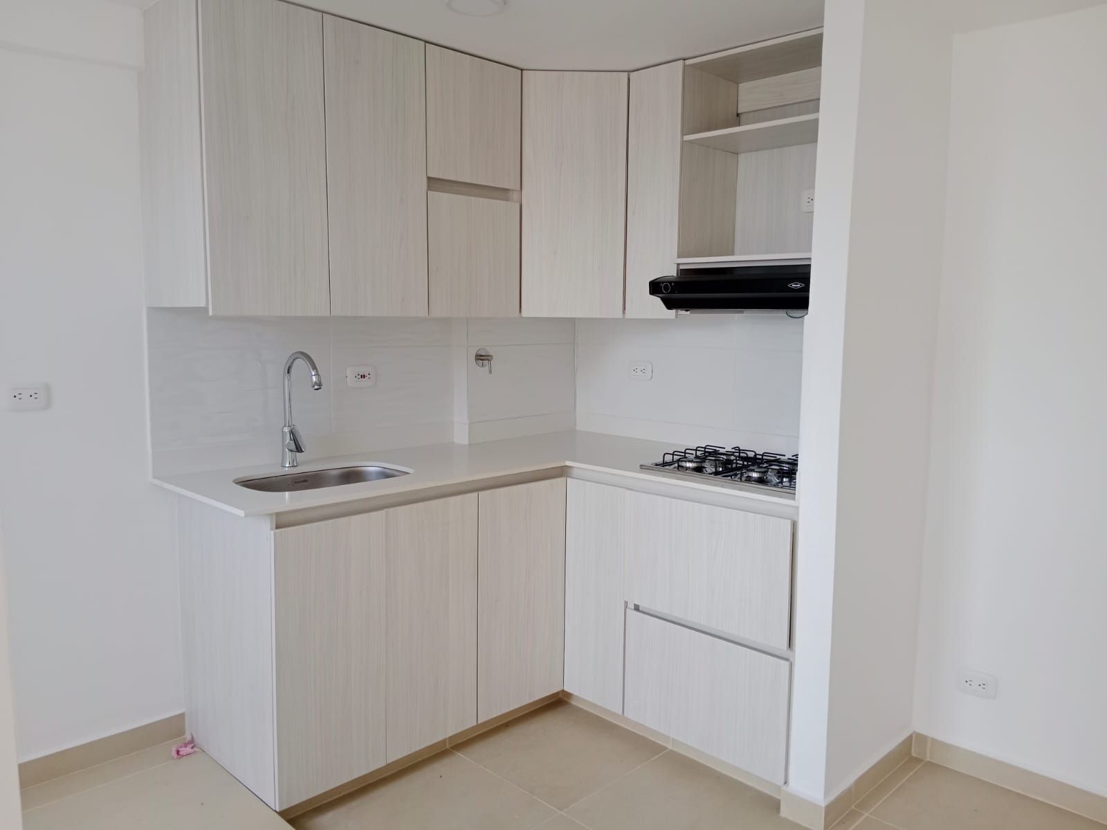 Apartamento en arriendo Antioquia Medellín Naranjitos 42 m2 Habitaciones 2 Baños 2 Garajes 0 Precio $1550000