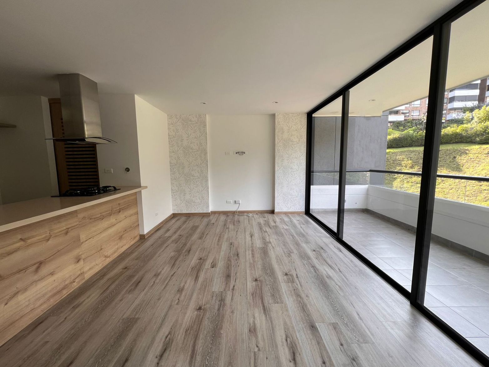 Apartamento en arriendo o venta Antioquia El Retiro Cn El Campo 75 m2 Habitaciones 2 Baños 2 Garajes 1 Precio venta $700000000 Precio arriendo $3900000