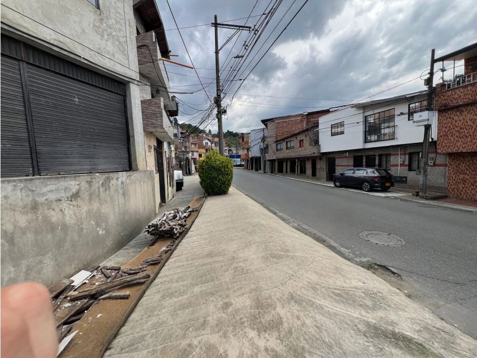 Lote en arriendo Antioquia Medellín Manrique Oriental 85 m2 Habitaciones 0 Baños 0 Garajes 0 Precio $1800000