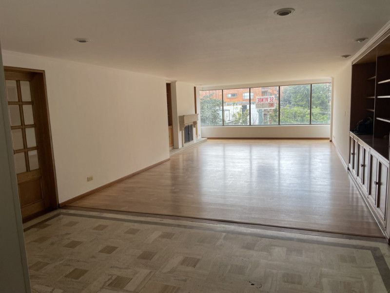 Apartamento en venta Cundinamarca Bogotá Chico 250 m2 Habitaciones 3 Baños 4 Garajes 2 Precio $1590000000