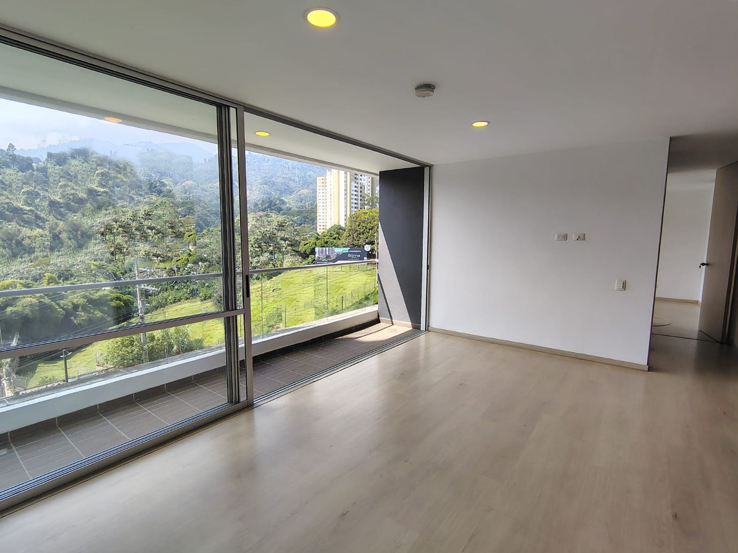 Apartamento en arriendo o venta Antioquia La Estrella Quebrada Grande 70 m2 Habitaciones 2 Baños 2 Garajes 1 Precio venta $530000000 Precio arriendo $2400000