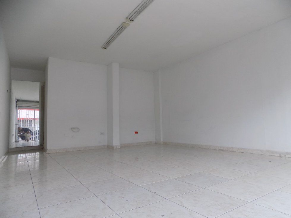 Local en arriendo Valle Del Cauca Cali El Gran Limonar 34 m2 Habitaciones 0 Baños 1 Garajes 0 Precio $1400000