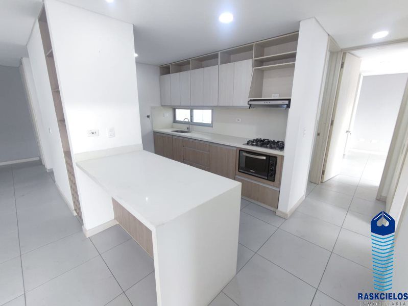 Apartamento en arriendo Antioquia Medellín Lorena 160 m2 Habitaciones 4 Baños 4 Garajes 1 Precio $4850000