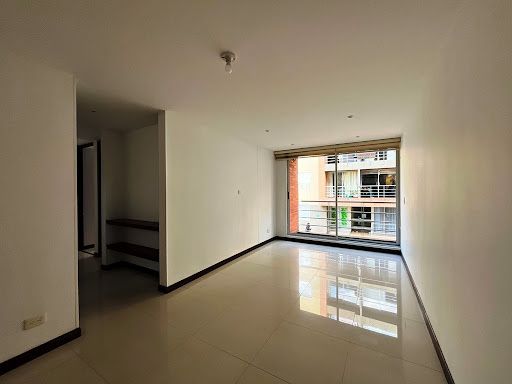 Apartamento en arriendo Cundinamarca Bogotá El Codito 68 m2 Habitaciones 3 Baños 2 Garajes 1 Precio $1900000