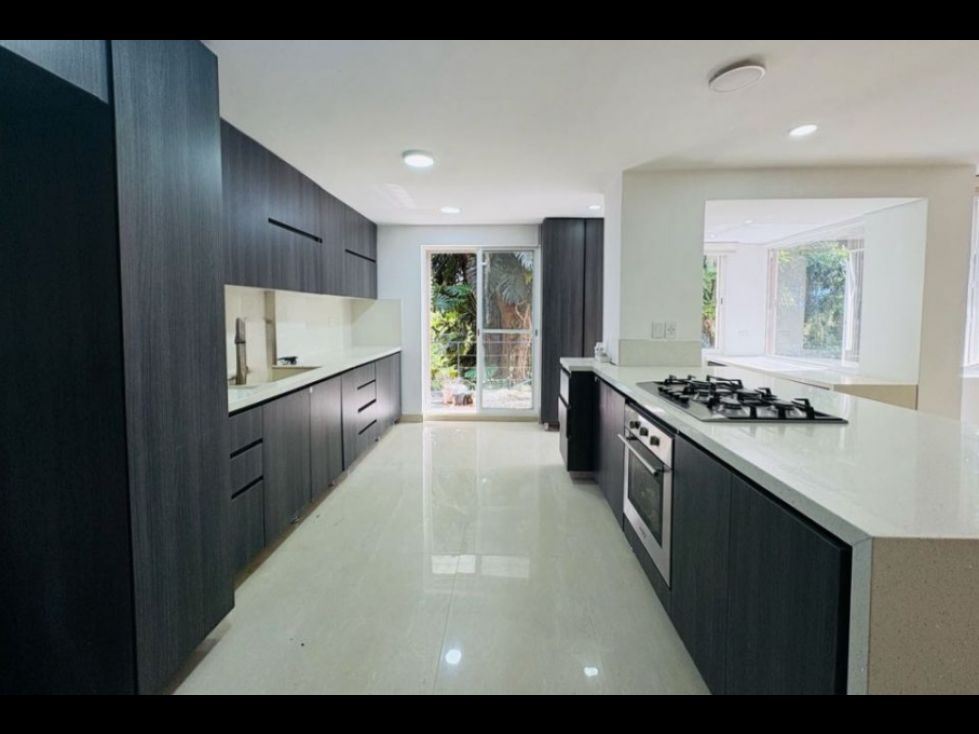 Casa en venta Antioquia Envigado La Mesa 282 m2 Habitaciones 4 Baños 5 Garajes 2 Precio $1200000000