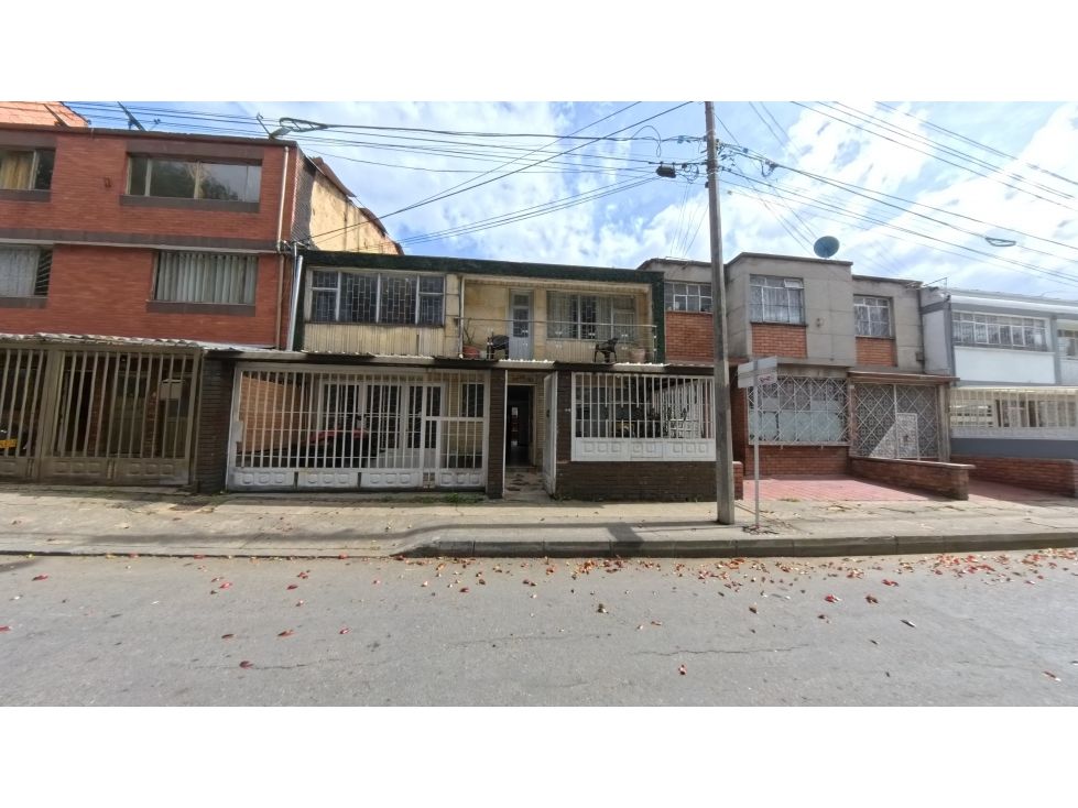 Casa en venta Cundinamarca Bogotá San Miguel 198 m2 Habitaciones 5 Baños 3 Garajes 2 Precio $1100000000