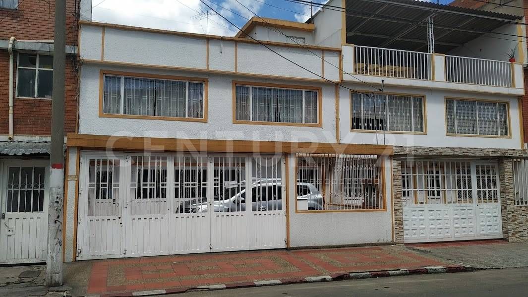 Casa en venta Cundinamarca Bogotá Alcalá 304 m2 Habitaciones 8 Baños 5 Garajes 2 Precio $800000000