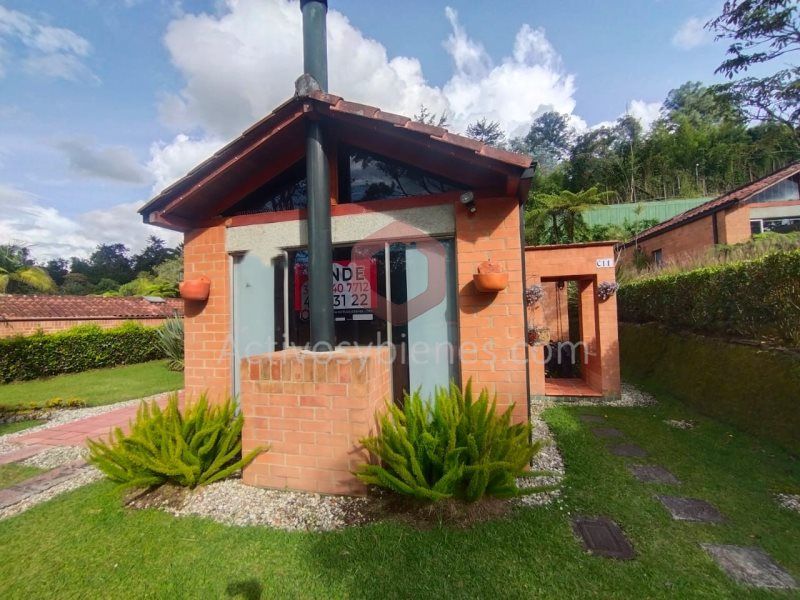 Casa en venta Antioquia El Retiro Ub Amaneceres 550 m2 Habitaciones 3 Baños 3 Garajes 1 Precio $1596000000