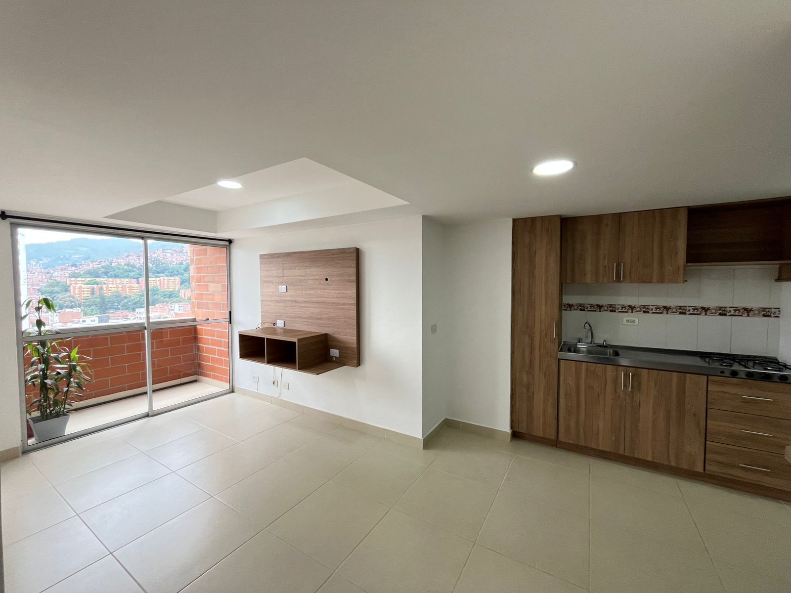 Apartamento en arriendo Antioquia Medellín Los Alpes 40 m2 Habitaciones 2 Baños 1 Garajes 0 Precio $2200000