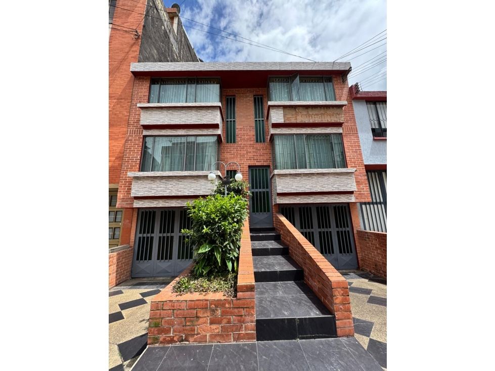 Casa en venta Cundinamarca Zipaquirá Br San Rafael 256 m2 Habitaciones 3 Baños 2 Garajes 1 Precio $380000000