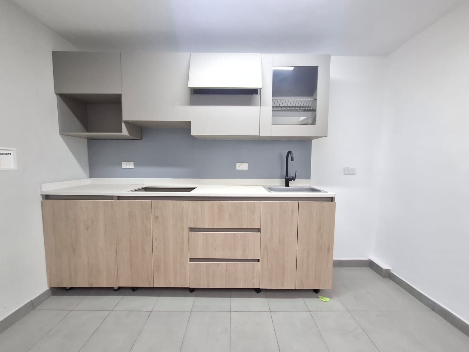 Casa en arriendo Antioquia Medellín Manila 200 m2 Habitaciones 4 Baños 2 Garajes 0 Precio $14000000