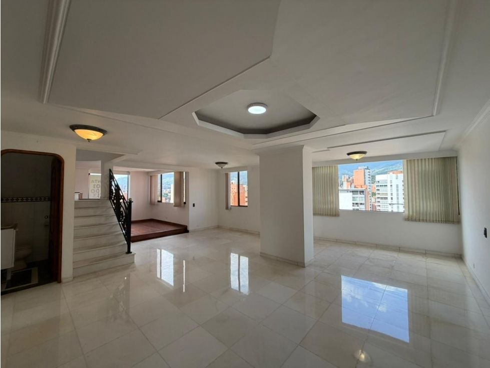 Apartamento en arriendo o venta Antioquia Medellín Florida Nueva 187 m2 Habitaciones 4 Baños 4 Garajes 2 Precio venta $1080000000 Precio arriendo $6300000