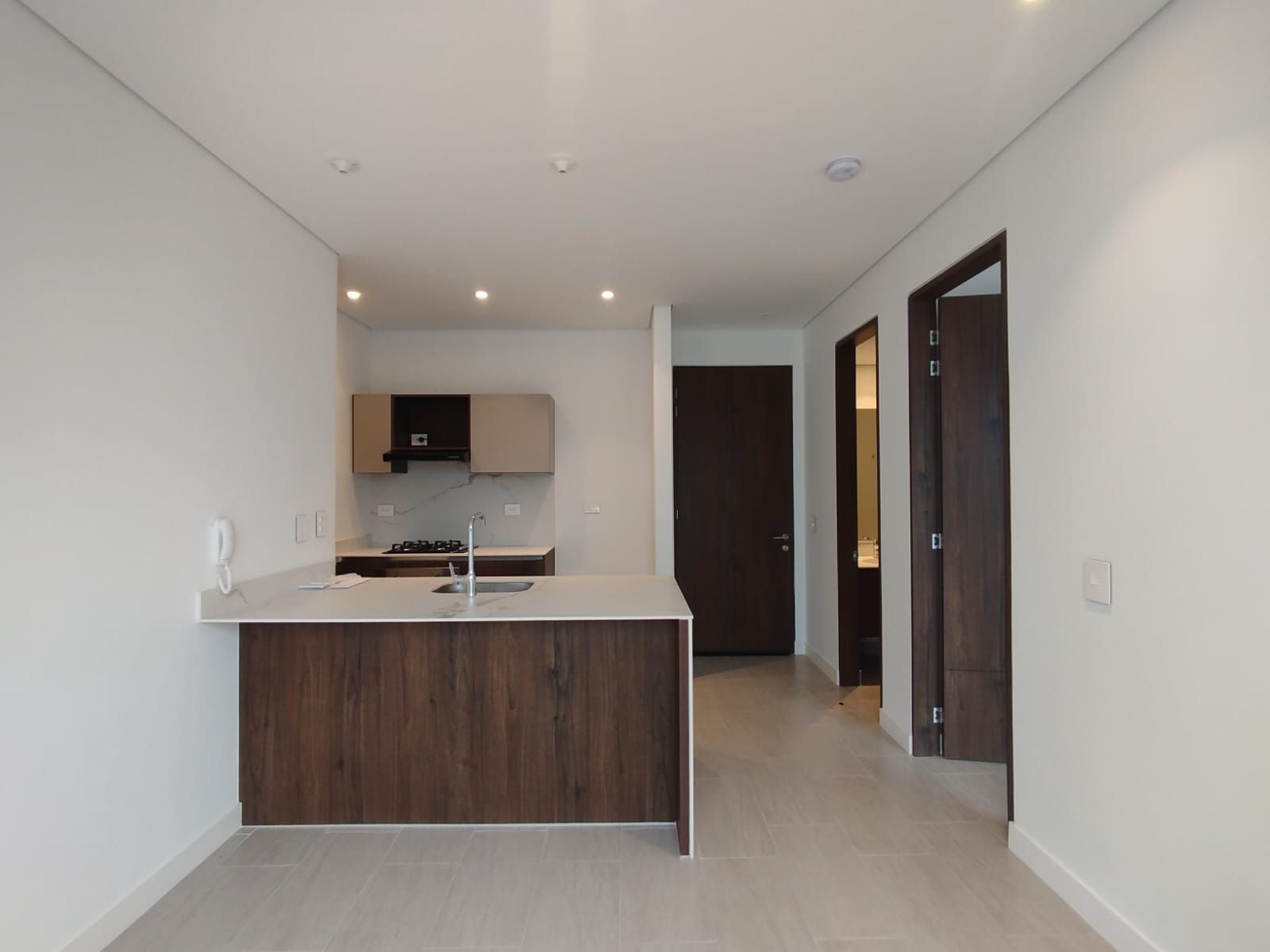 Apartaestudio en arriendo o venta Risaralda Pereira Pinares De San Martin 40 m2 Habitaciones 1 Baños 1 Garajes 1 Precio venta $400000000 Precio arriendo $2500000