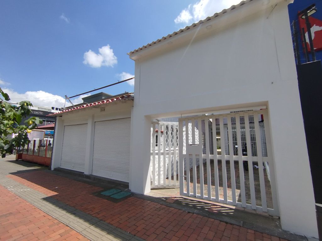 Casa en arriendo Cundinamarca Bogotá Prado Veraniego Norte 300 m2 Habitaciones 4 Baños 5 Garajes 0 Precio $10500000