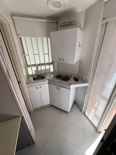 Apartaestudio en arriendo Antioquia Medellín Laureles 11 m2 Habitaciones 1 Baños 1 Garajes 0 Precio $950000