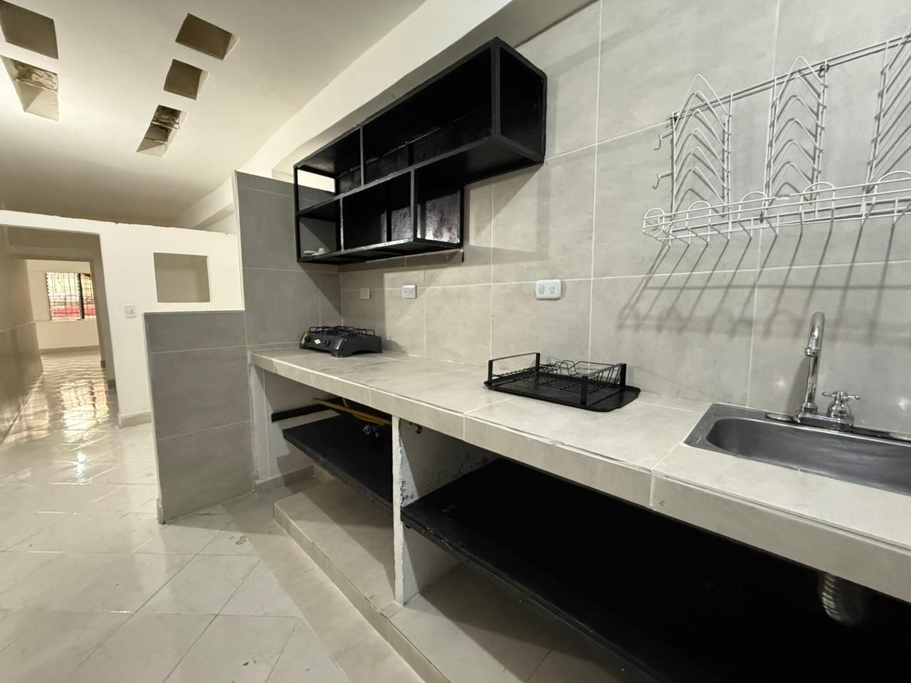 Apartaestudio en arriendo Antioquia Medellín Enciso 30 m2 Habitaciones 1 Baños 1 Garajes 0 Precio $900000