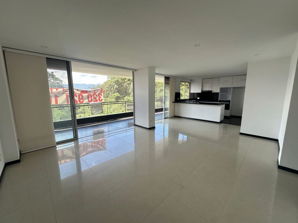 Apartamento en arriendo Antioquia Medellín Asomadera No2 150 m2 Habitaciones 3 Baños 3 Garajes 2 Precio $7950000