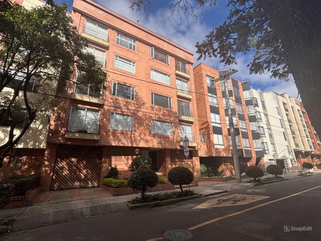 Apartamento en venta Cundinamarca Bogotá El Batan 95 m2 Habitaciones 3 Baños 3 Garajes 2 Precio $619000000
