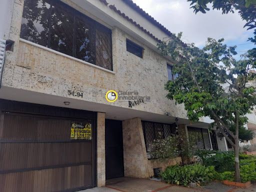 Casa en arriendo Santander Bucaramanga Cabecera Del Llano 240 m2 Habitaciones 4 Baños 3 Garajes 1 Precio $8180000