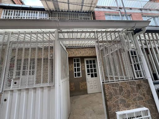 Apartamento en arriendo Cundinamarca Bogotá Quiroga Central 60 m2 Habitaciones 2 Baños 2 Garajes 1 Precio $1100000