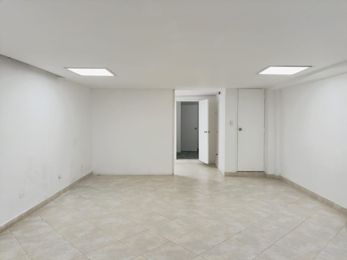 Local en arriendo Antioquia Medellín Rosales 55 m2 Habitaciones 0 Baños 1 Garajes 0 Precio $2000000