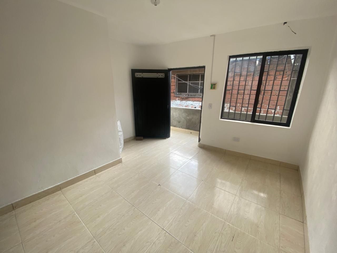 Apartamento en arriendo Antioquia Medellín Moravia 65 m2 Habitaciones 2 Baños 1 Garajes 0 Precio $1050000