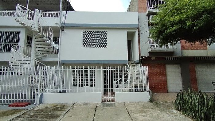 Casa en venta Valle Del Cauca Cali Cañaverales - Los Samanes 210 m2 Habitaciones 10 Baños 5 Garajes 1 Precio $495000000